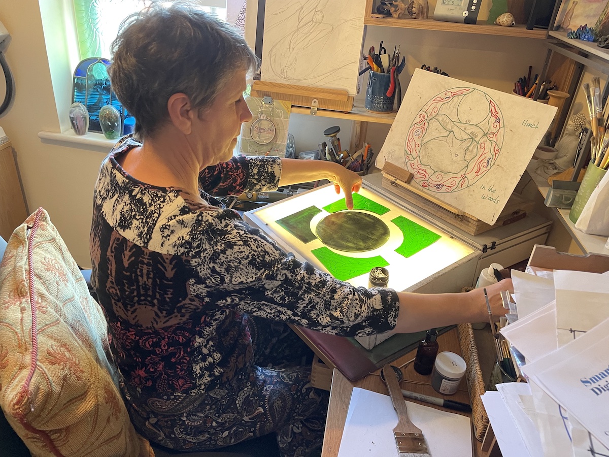 stained glass artist christine saunders iin somerset